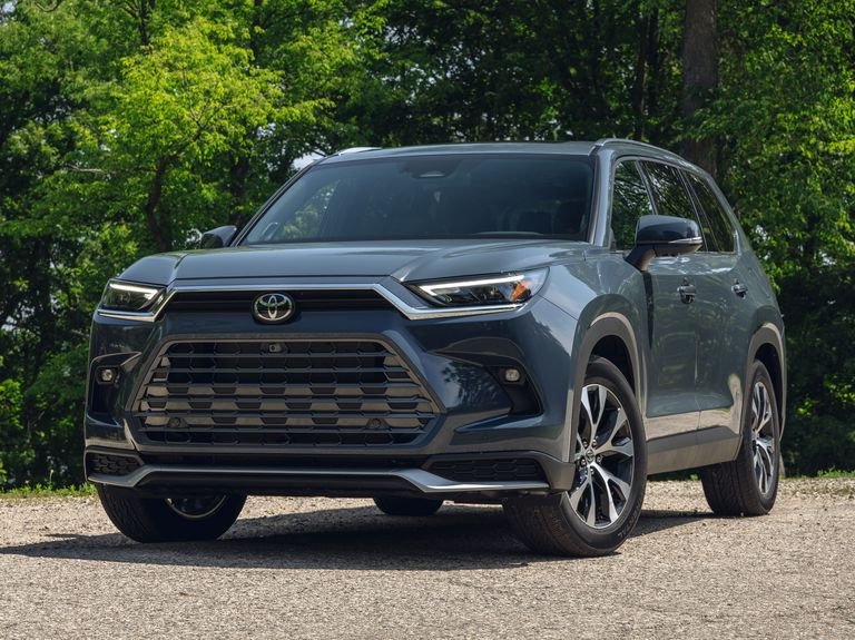 The 2024 Toyota Highlander Explore Everything Inside and Out. mozans