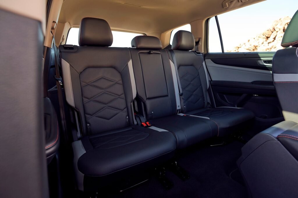 2024 Volkswagen Interior/Back seat.